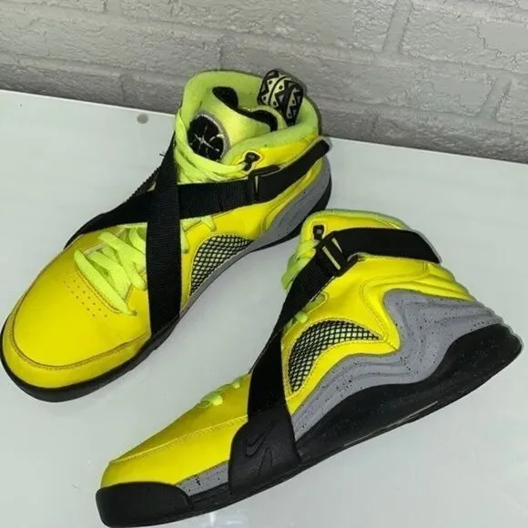 Nike ‘LUNAR RAID’ Volt Men Sneakers Size 10